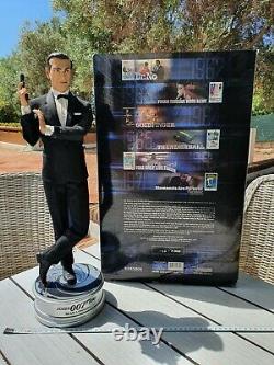 007 James Bond Sideshow Collectible 1/4 Scale Statue of the actor Sean Connery