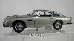 Autoart 118'65 Aston Martin DB5 007 James Bond Goldfinger Sean Connery Car Toy
