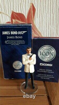 CORGI ICON JAMES BOND 007 Sean Connery white Suit tuxedo