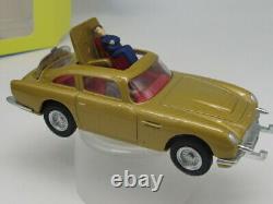 CORGI JAMES BOND'S 007 ASTON MARTIN DB5 GOLDFINGER SEAN CONNERY 04204 GOLD Car