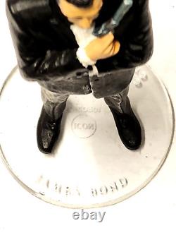 Corgi Icon Figure 007 James Bond Sean Connery rare in glass case