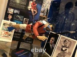 James Bond 007 Thunderball Sean Connery Diver 16 MI6 Agent Sideshow Hot Toy