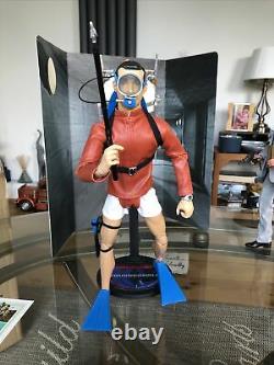 James Bond 16 Sean Connery Diver 007 MI6 Thunderball Sideshow Hot Toy