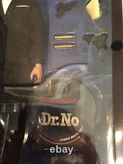 NEW Sideshow Collectibles Dr. No JAMES BOND 007 Sean Connery 12 Figure 2002