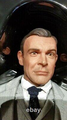 Sean Connery James Bond 007 Goldfinger collectors Edition 1/6 scale fig 103/700