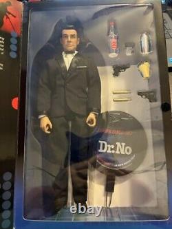 Sideshow 2002 James Bond Agent 007 Sean Connery in DR. No 12inch Action Figure