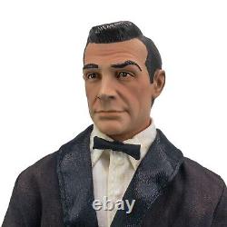 Sideshow 2002 James Bond Agent 007 Sean Connery in DR. No 30cm Action Figure
