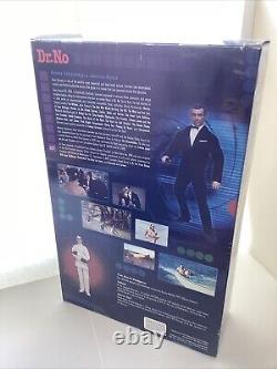 Sideshow Collectibles 007 James Bond Dr. No Sean Connery as James Bond 1/6 FIGURE