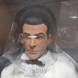Sideshow Collectibles 007 James Bond Legacy Collection Sean Connery