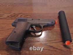 WOODEN 007 James Bond Sean Connery PPK RUBBER BAND TOY with Silencer
